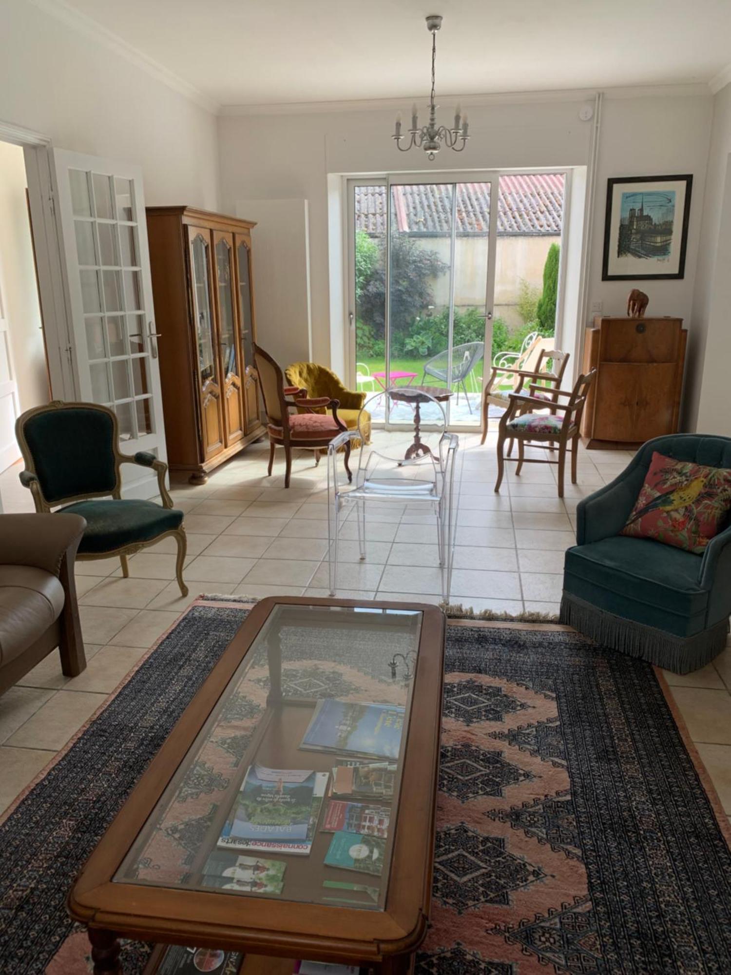 Le Claugi Villa Damery  Room photo